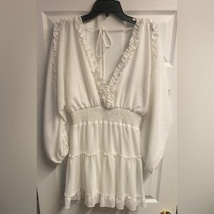 LUXE Boutique White Textured Mini Dress W/ Shimmer Size Large